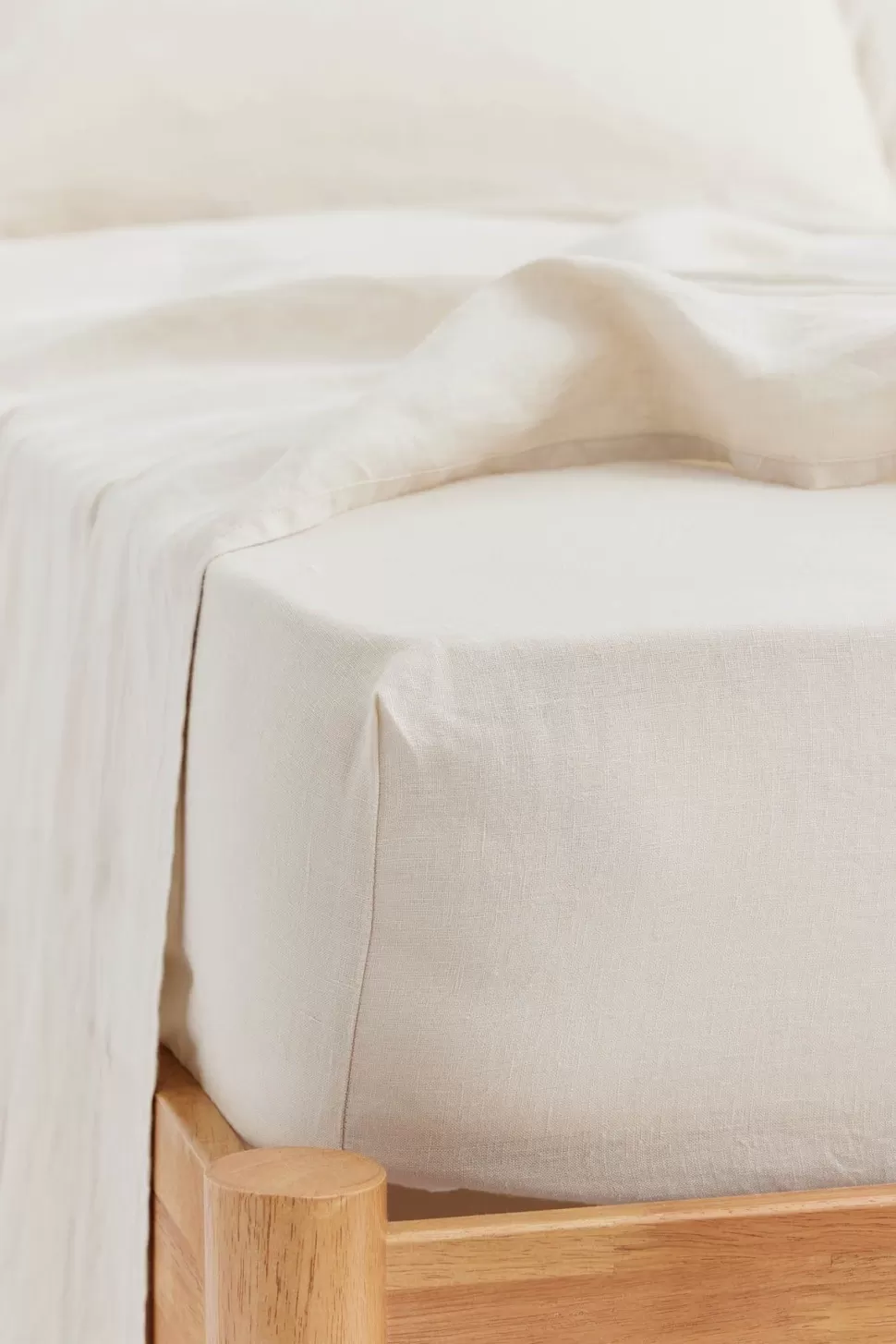 Fitted Sheets | Assembly Label Linen Fitted Sheet Oat